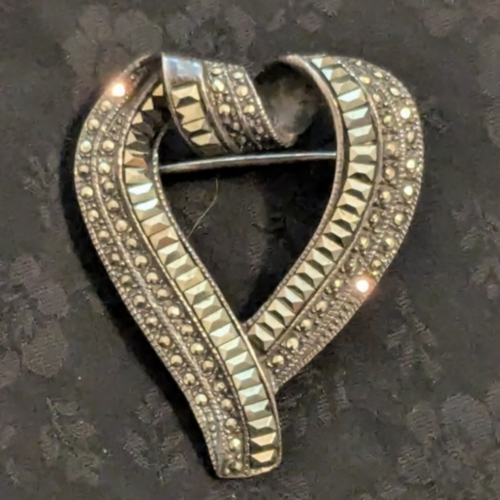 Large Vintage Solid Sterling Silver Marcasite Art… - image 2